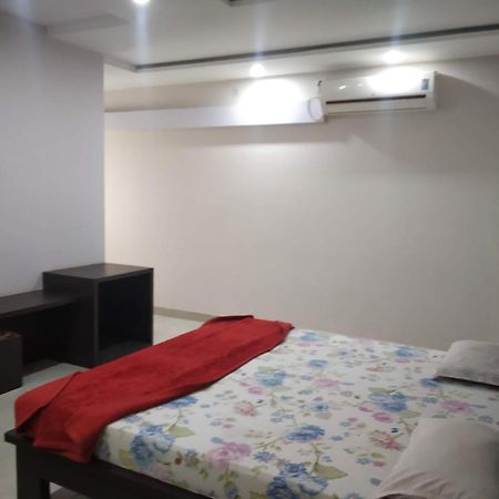 Hotel Indraprasth Balangir Exteriör bild
