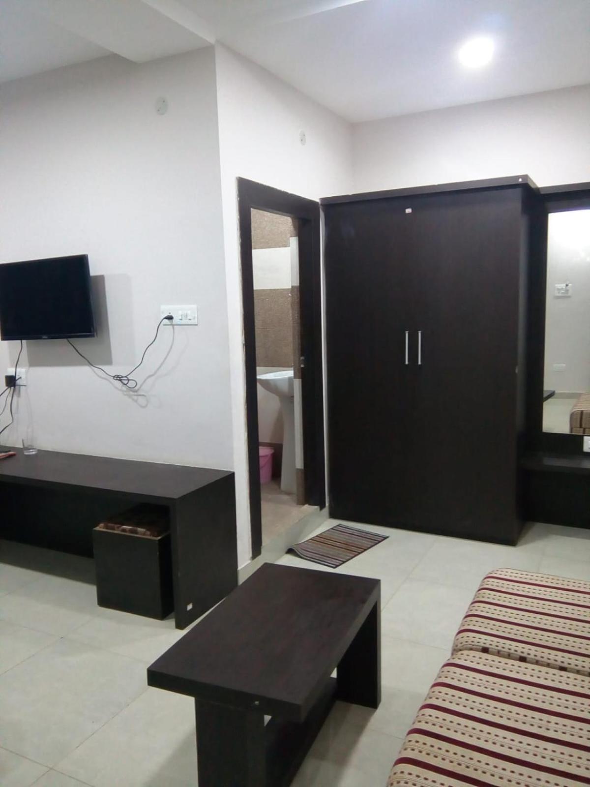 Hotel Indraprasth Balangir Exteriör bild