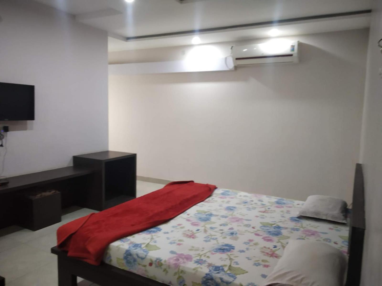 Hotel Indraprasth Balangir Exteriör bild